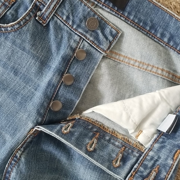 DSTLD High Waisted Ripped Mom Jeans NWT - Picture 5 of 12